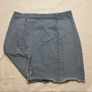 Forever 21 Size L Backzip Stretch Denim Skirt